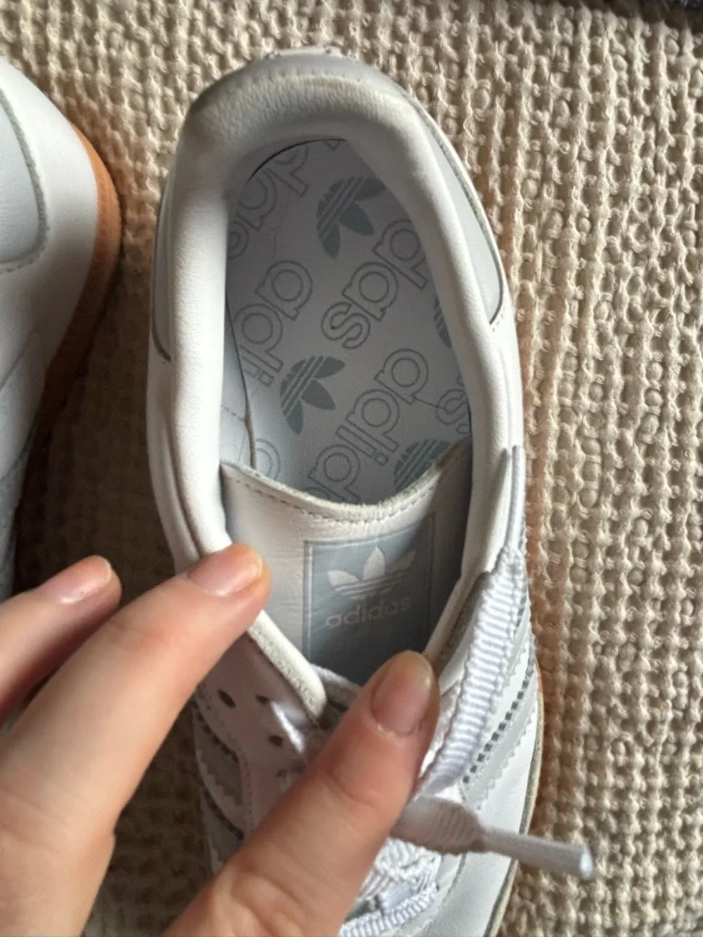 Adidas Sambas Sneakers - Picture 5 of 6